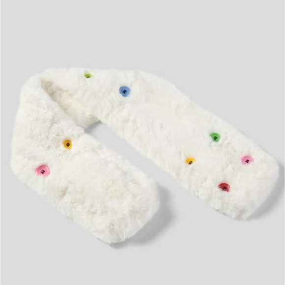 HALARA Accessories - Halara Women White Faux Fur Decorative Button Scarf Winter Warm Snuggly One Size